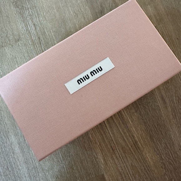 SOLD - Picture 6 of 7